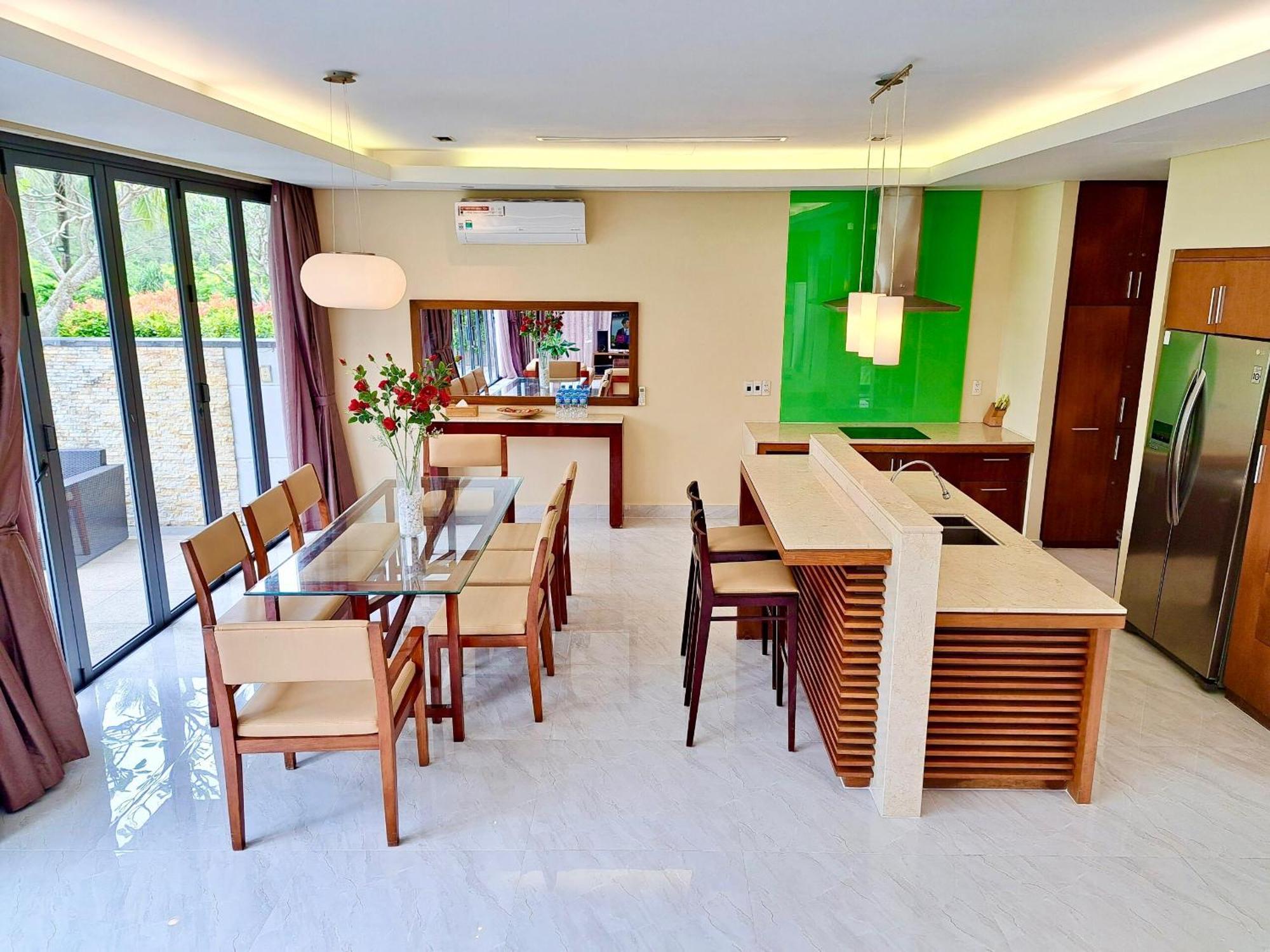 The Ocean Suites Da Nang Exterior photo